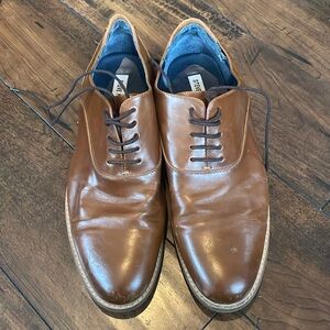 Steve Madden brown dress shoes
